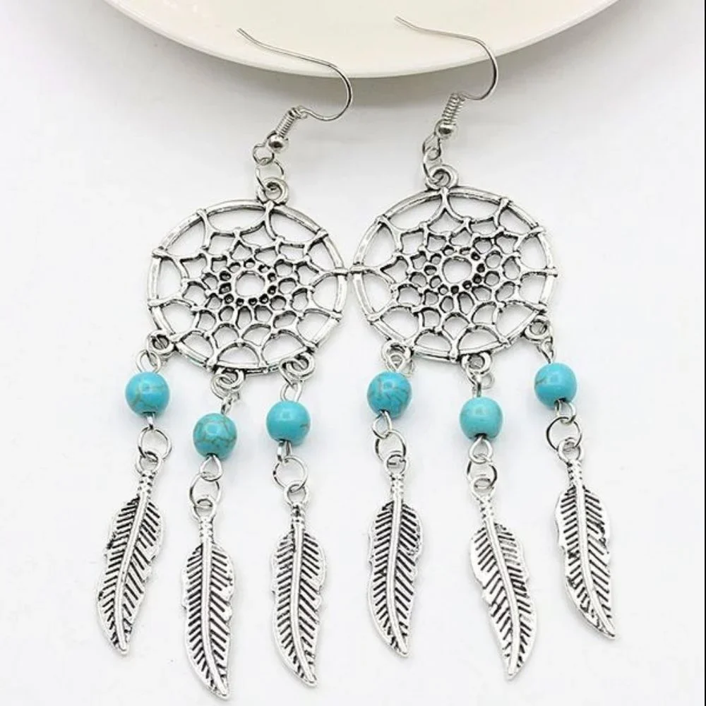 **NEW Gorgeous Dream Catcher Blue Accents Leaves Feathers Native Silver Earrings - Picture 1 of 1